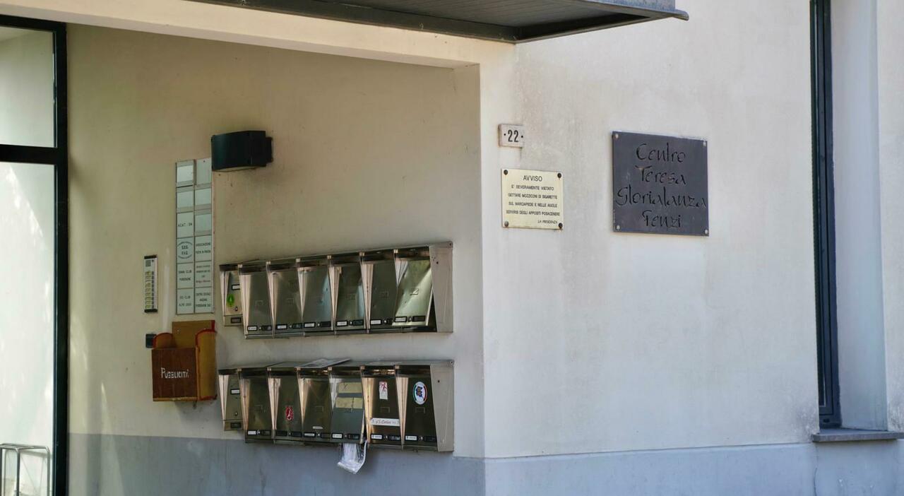 Bacheche dei necrologi rimosse a Pordenone, quartiere in rivolta per mancanza di spazi di ricordo