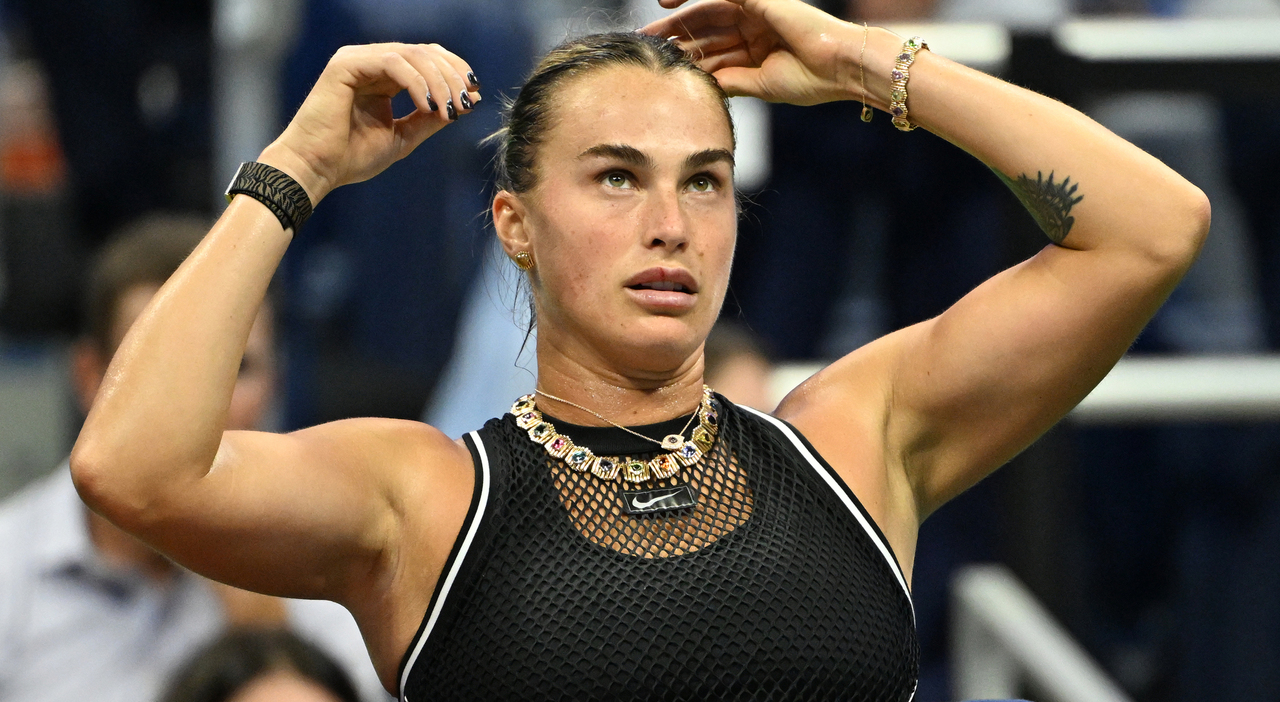 https://statics.cedscdn.it/photos/MED_HIGH/2026/09/04/9743122_04104633_aryna_sabalenka_us_open_conferenza_stampa_giornalisti.jpg