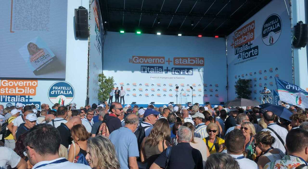 la festa del governo meloni in puglia in migliaia a bari da Quotidianodipuglia.it la festa del governo meloni in puglia in migliaia a bari