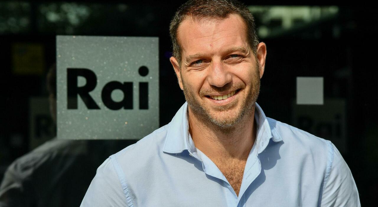https://statics.cedscdn.it/photos/MED_HIGH/2026/09/05/9745091_05093144_daniele_piervincenzi_report_chi_e_intervista_vota_destra_sinistra.jpg