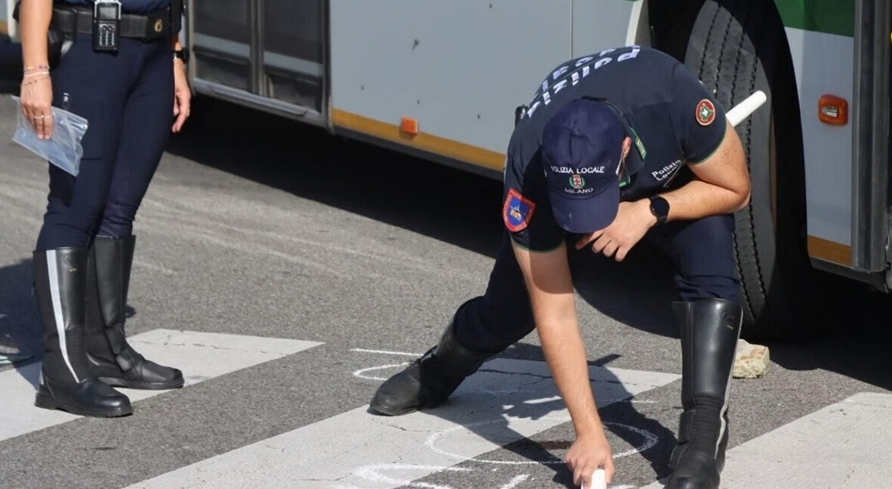 Incidente stradale con i rilievi della Polizia Stradale