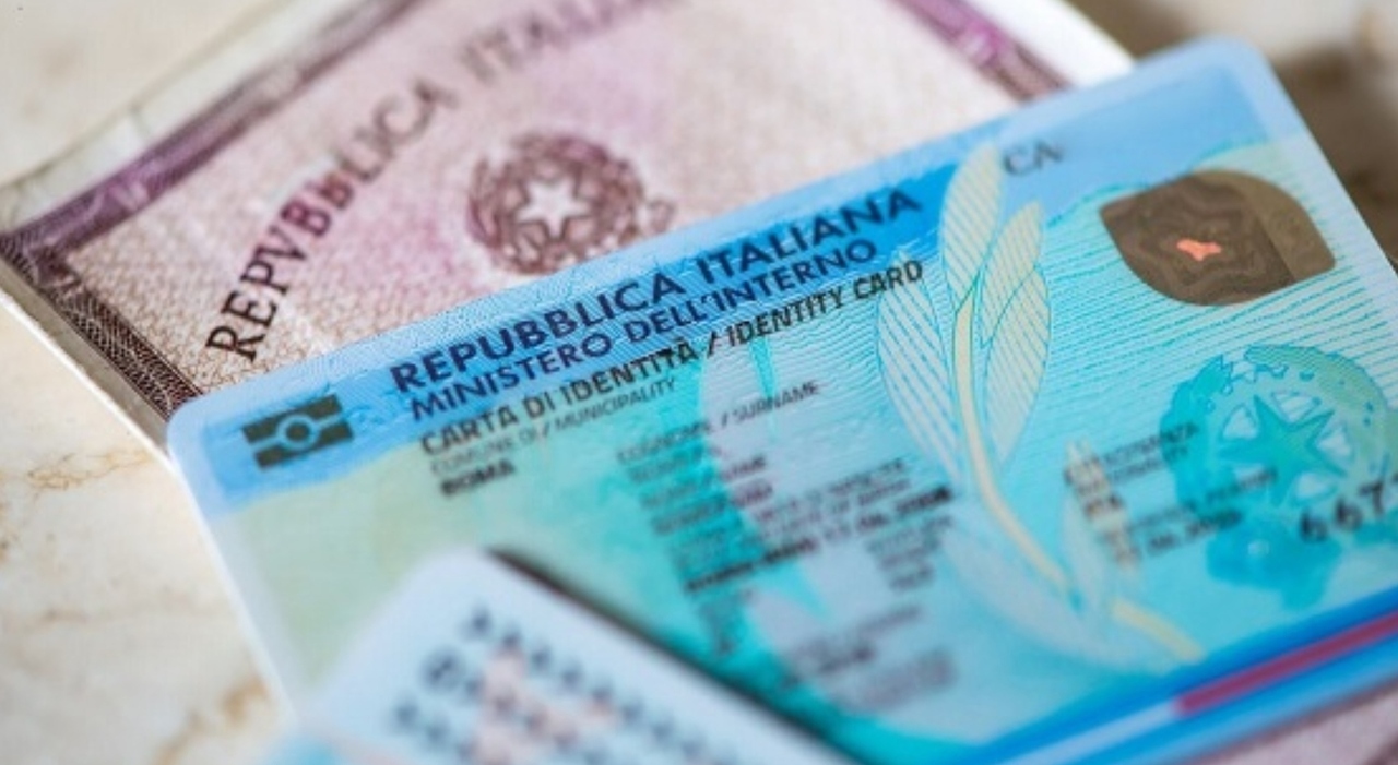 Carta d'identità elettronica, open day a Roma sabato 12 e domenica 13 settembre: quando, dove e come richiedere il nuovo documento