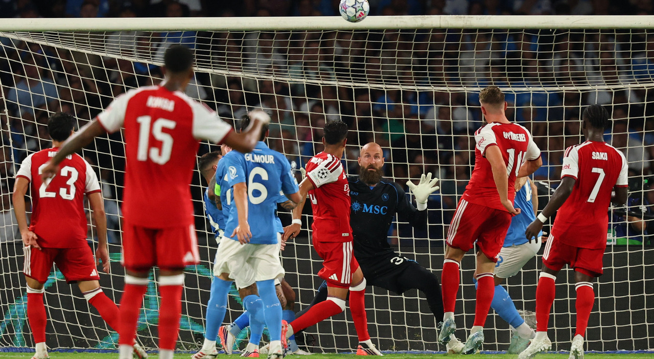 napoli arsenal 0 1 a testa alta azzurri sconfitti dai re d inghilterra da Ilmattino.it napoli arsenal 0 1 a testa alta azzurri sconfitti dai re d inghilterra