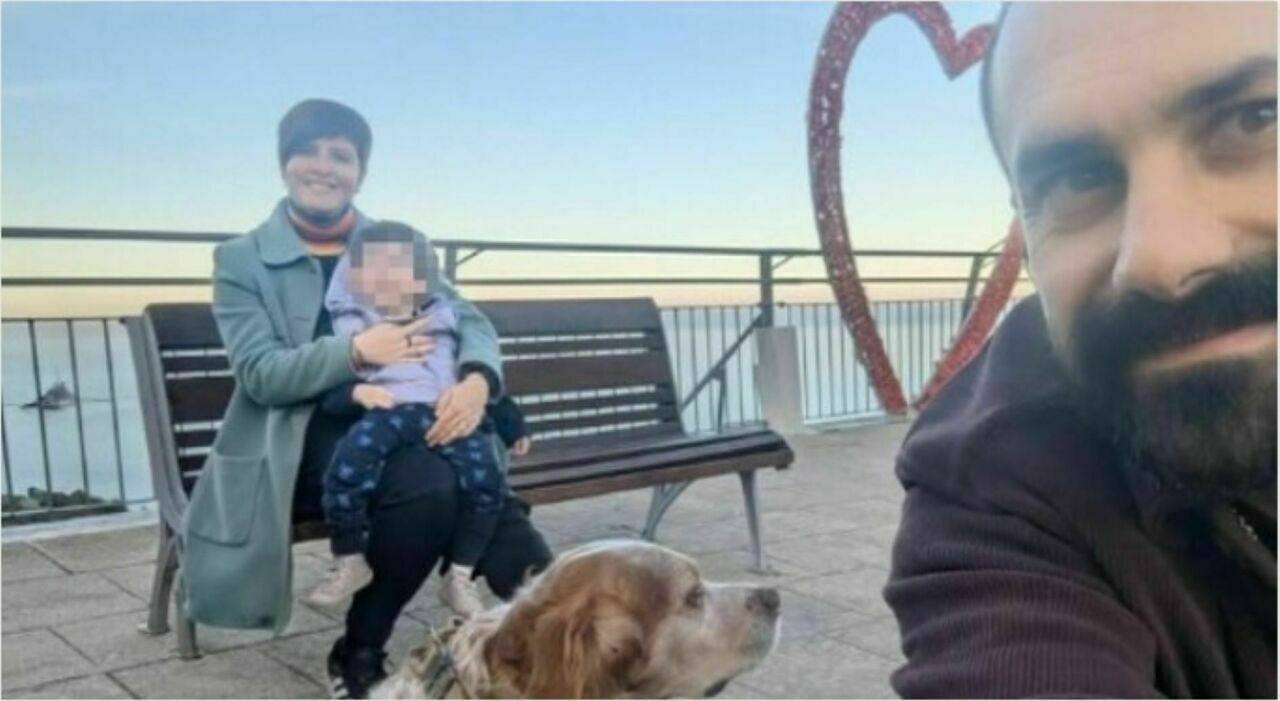 https://statics.cedscdn.it/photos/MED_HIGH/2026/09/11/9757570_11165001_funerali_pambianco_luca_abbasciano_figli_funerali_pietralata.jpg