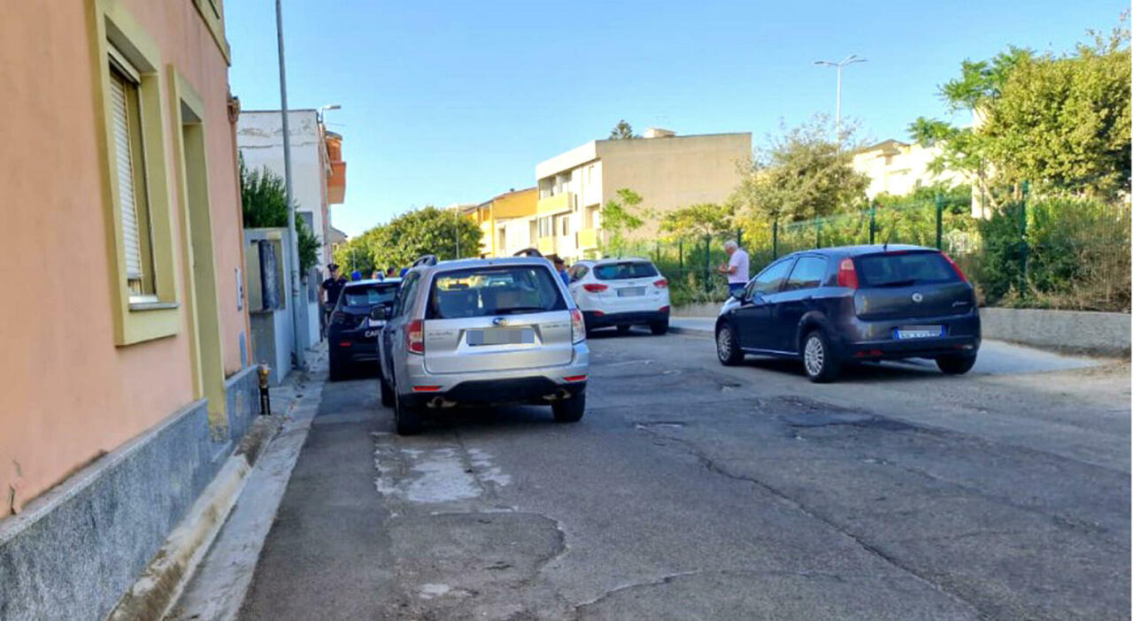 https://statics.cedscdn.it/photos/MED_HIGH/2026/09/11/9757585_11171139_uccide_moglie_chiama_carabinieri_via_boezio_monserrato.jpg