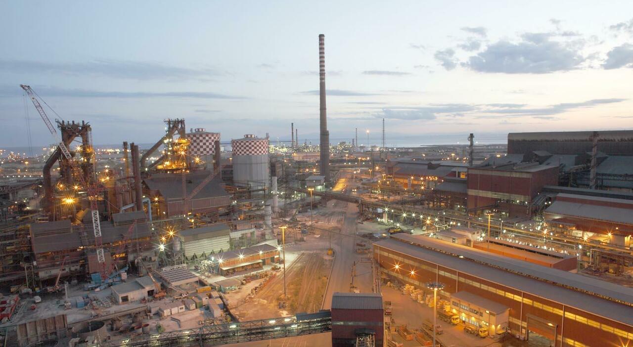 ex ilva stop all area a caldo a rischio oltre 4mila lavoratori di appalti e indotto da Quotidianodipuglia.it ex ilva stop all area a caldo a rischio oltre 4mila lavoratori di appalti e indotto