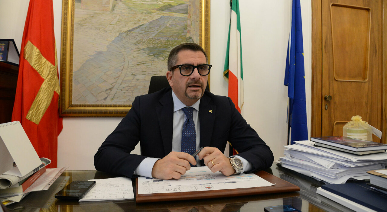 ancona il sindaco silvetti 232 furioso manda un sms e gela la giunta si fa come dico io o mi dimetto e si vota da Corriereadriatico.it ancona il sindaco silvetti 232 furioso manda un sms e gela la giunta si fa come dico io o mi dimetto e si vota