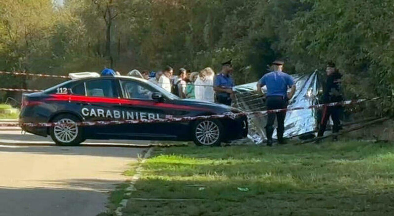 https://statics.cedscdn.it/photos/MED_HIGH/2026/09/13/9760909_13134429_mirko_frescucci_morto_parcheggio_ospedale_arezzo_chi_e_killer_suicidio_omicidio.jpg