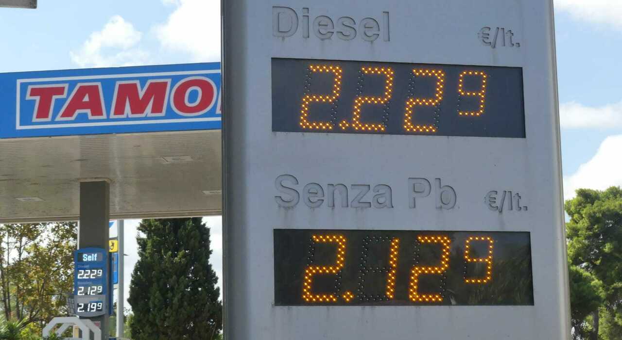 costo diesel in aumento anche in puglia 232 record storico la mappa dei prezzi oltre 240 euro al litro da Quotidianodipuglia.it costo diesel in aumento anche in puglia 232 record storico la mappa dei prezzi oltre 240 euro al litro