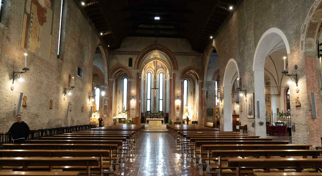 https://statics.cedscdn.it/photos/MED_HIGH/2026/09/15/9764640_15140532_inaugurati_restauro_affreschi_portale_chiesa_san_francesco.jpg