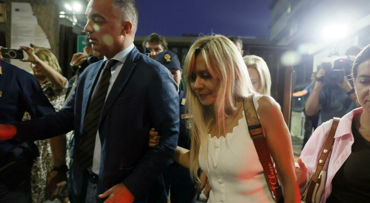 https://statics.cedscdn.it/photos/MED_HIGH/2026/09/15/9764870_15164751_valter_lavitola_denuncia_maltrattamenti_ex_natalia_potenza_ranucci.jpg