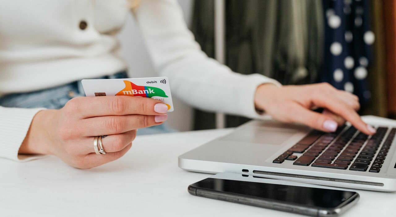 https://statics.cedscdn.it/photos/MED_HIGH/2026/09/15/9765111_15195326_pexels_karola_g_5717936.jpg