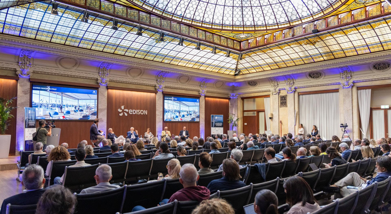 La conferenza di presentazione