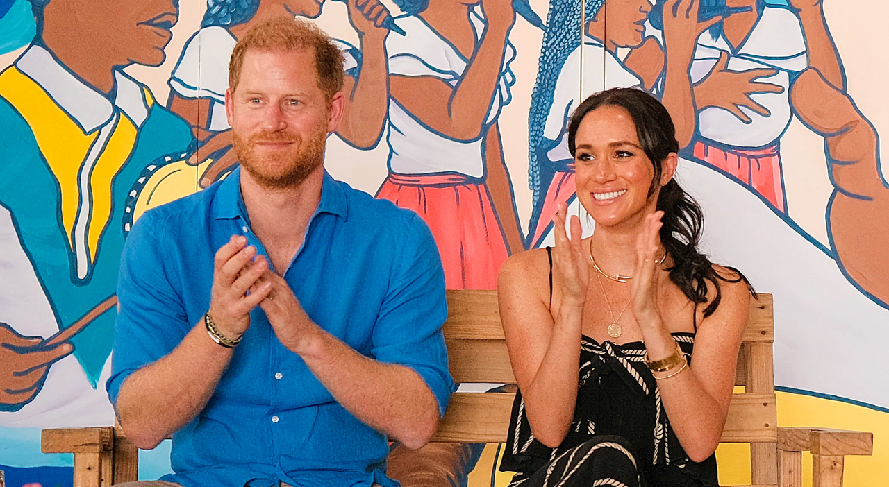 https://statics.cedscdn.it/photos/MED_HIGH/2026/09/16/9766717_16122646_harry_meghan_figli_archie_lillibet_trasferiti_screenshot_chat_scuola.jpg