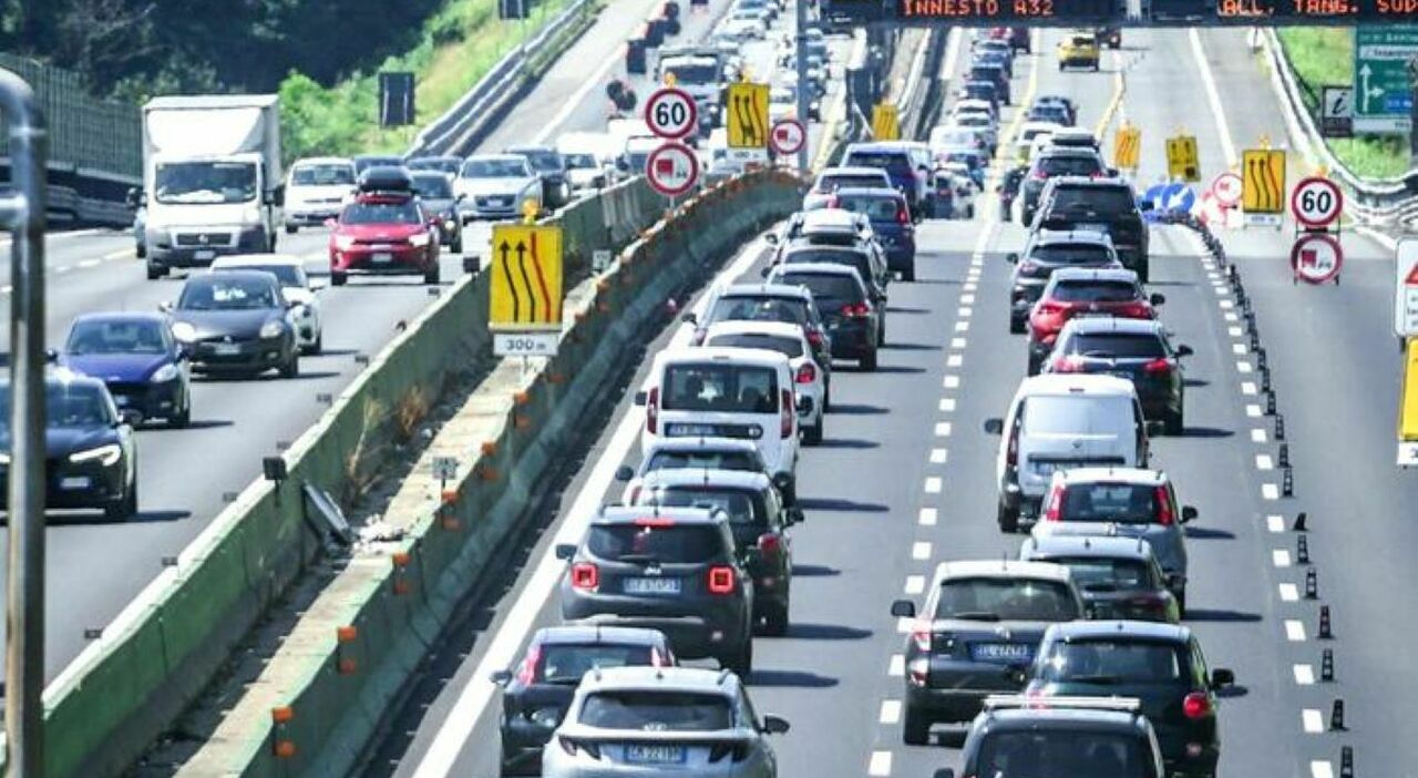 https://statics.cedscdn.it/photos/MED_HIGH/2026/09/17/9768764_17080643_bollo_abolito_auto_esentate_requisiti_quanto_dura_domande_risposte.jpg