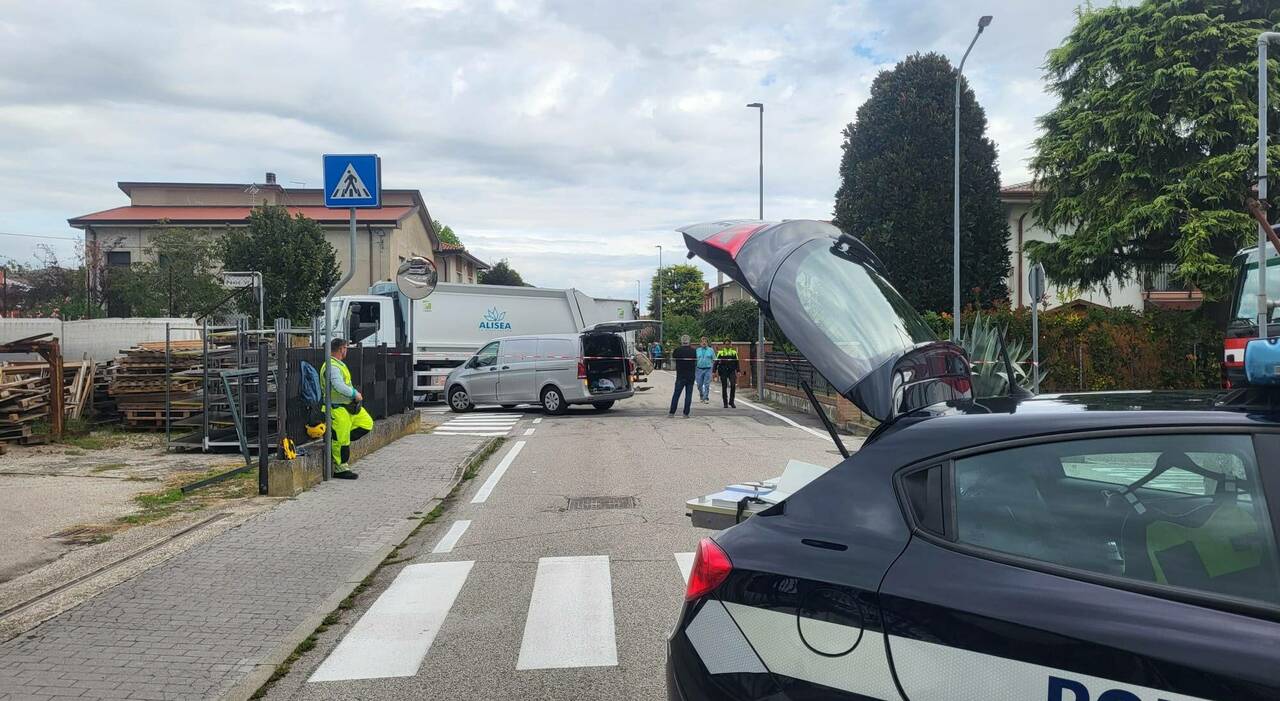 https://statics.cedscdn.it/photos/MED_HIGH/2026/09/18/9771471_18104556_incidente-san-dona-di-piave-mamma-uccisa-3.jpg