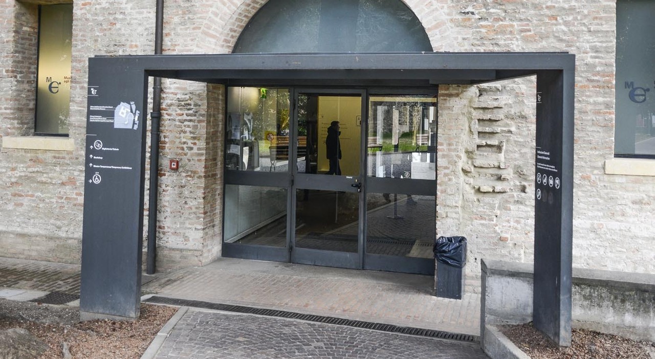 violenza sessuale su un addetto 21enne del museo eremitani ex professore a processo da Ilgazzettino.it violenza sessuale su un addetto 21enne del museo eremitani ex professore a processo