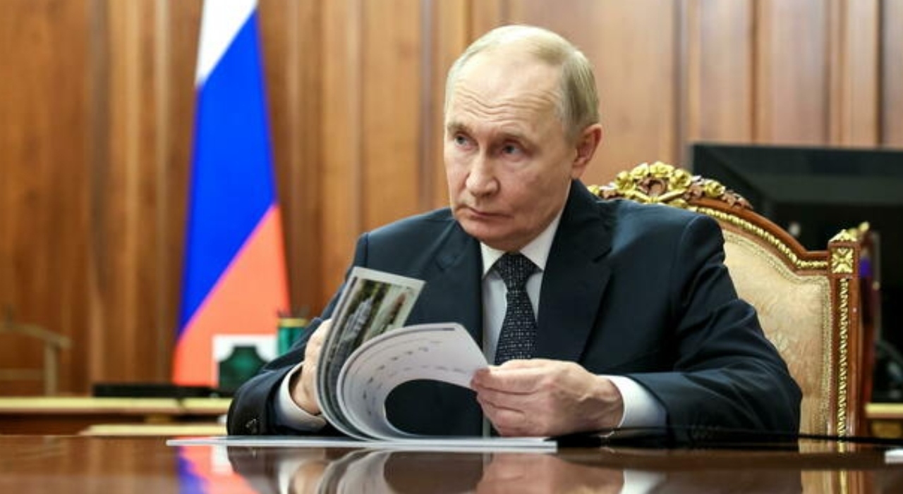 https://statics.cedscdn.it/photos/MED_HIGH/2026/09/19/9773407_19171608_putin_europa.jpg