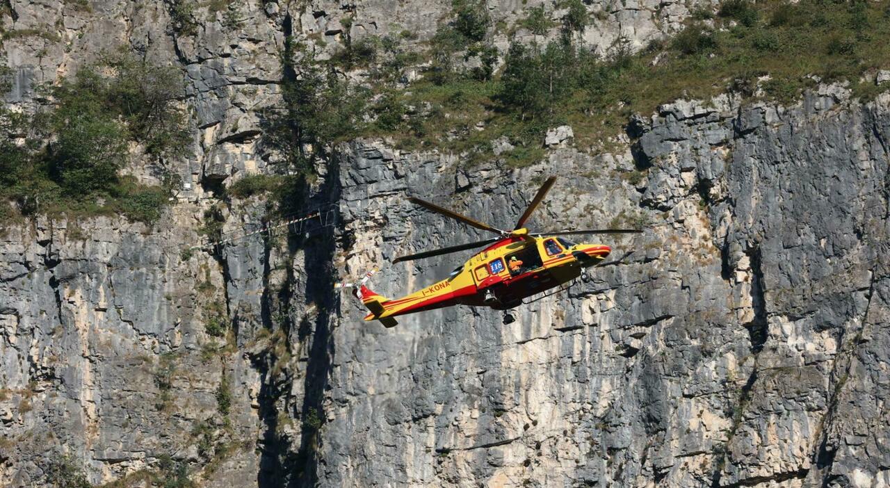 escursionista muore dopo essere precipitato per pi249 di 100 metri i compagni che assistono all incidente allertano i soccorsi da Ilgazzettino.it escursionista muore dopo essere precipitato per pi249 di 100 metri i compagni che assistono all incidente allertano i soccorsi