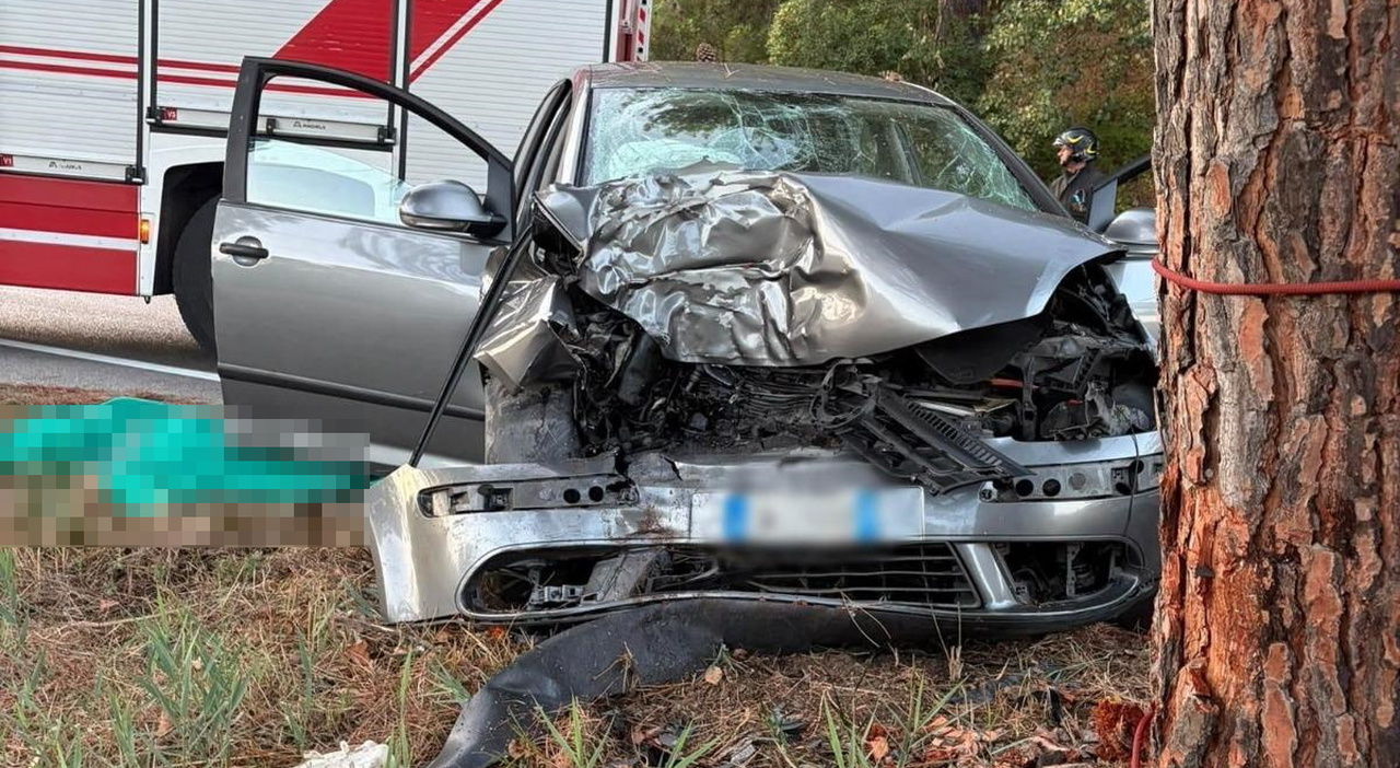 choc a offida l auto sbanda all improvviso e si schianta contro un albero muore elenia osimi di 28 anni grave il fidanzato da Corriereadriatico.it choc a offida l auto sbanda all improvviso e si schianta contro un albero muore elenia osimi di 28 anni grave il fidanzato