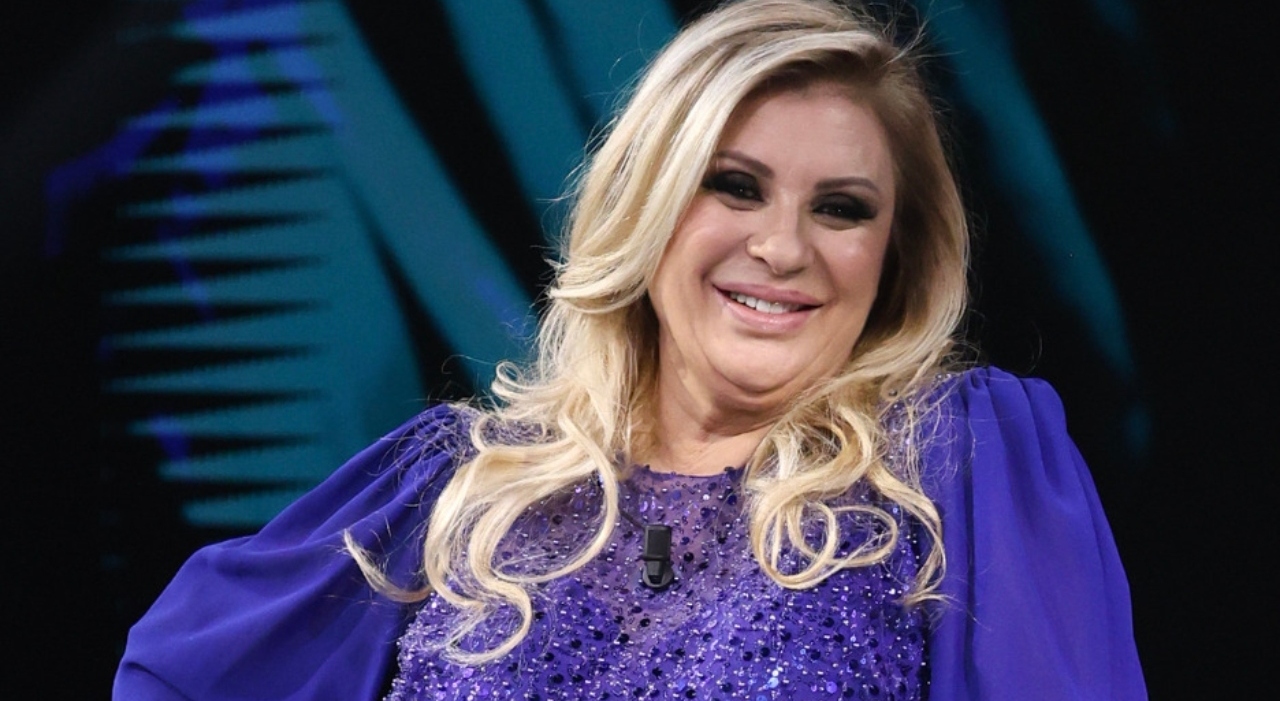 https://statics.cedscdn.it/photos/MED_HIGH/2026/09/20/9774991_20145237_tina_cipollari.jpg