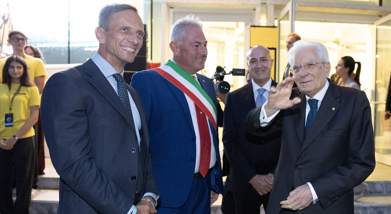 pordenone sergio mattarella alla serata conclusiva di pordenonelegge 2026 l intervento dal palco del teatro verdi leggi tutti gli aggiornamenti da Ilgazzettino.it pordenone sergio mattarella alla serata conclusiva di pordenonelegge 2026 l intervento dal palco del teatro verdi leggi tutti gli aggiornamenti