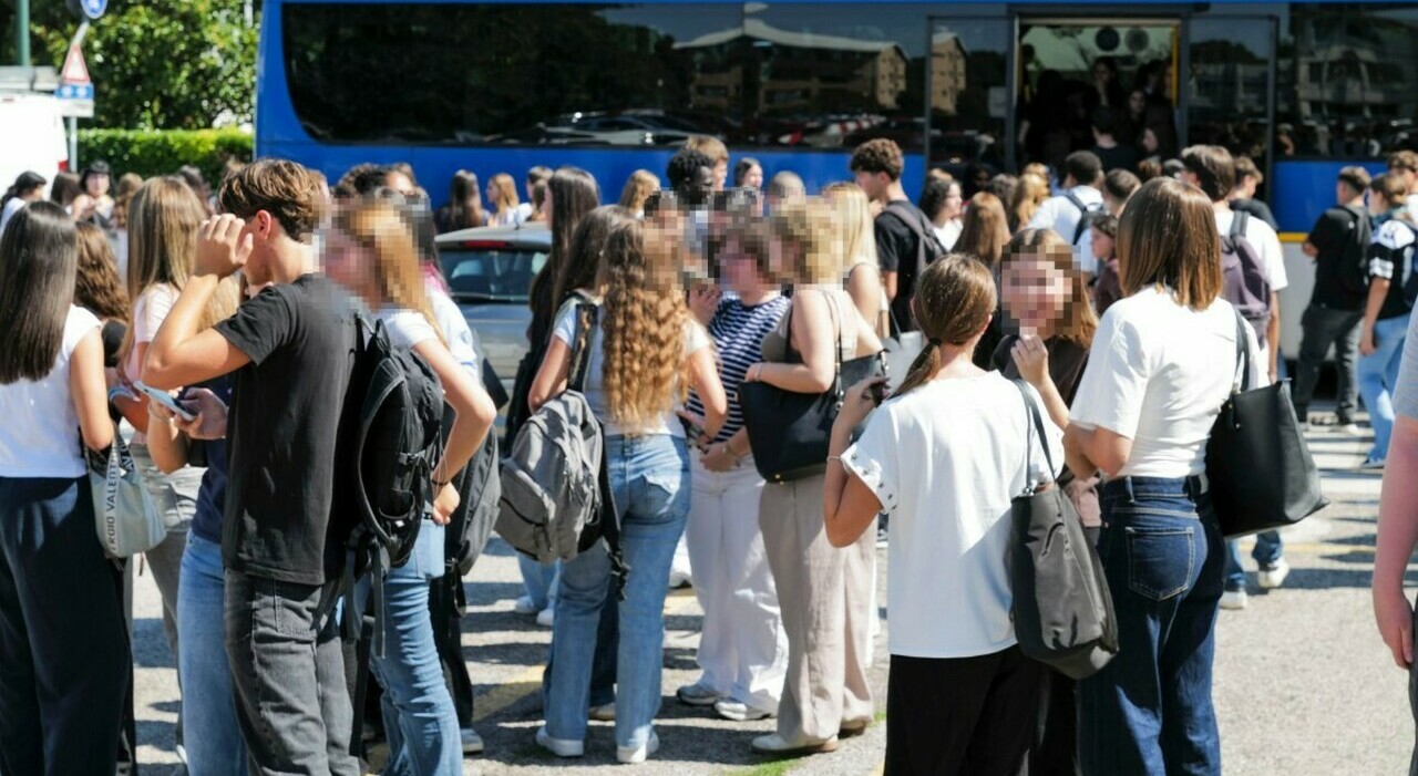 mancano le navette il liceo duca degli abruzzi taglia le lezioni 20 minuti in meno da Ilgazzettino.it mancano le navette il liceo duca degli abruzzi taglia le lezioni 20 minuti in meno