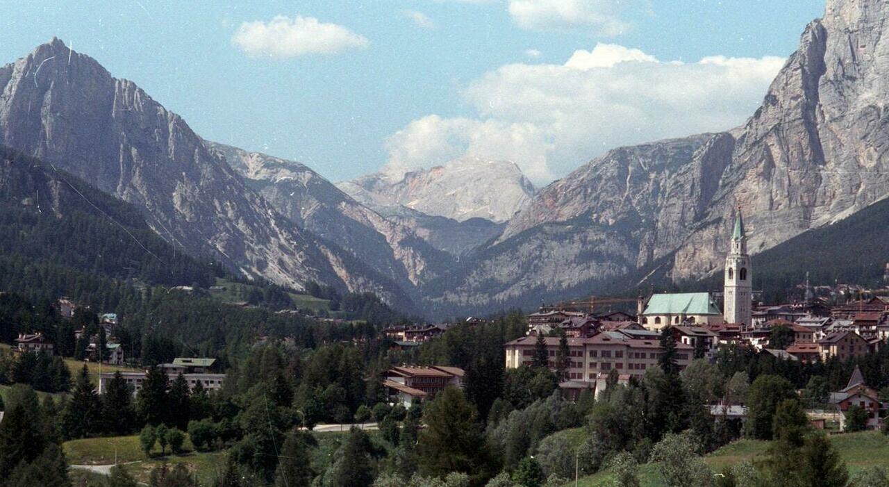 la montagna bellunese terra di conquista estera a cortina immobili a 22mila euro al metro quadro 6mila euro a venezia centro da Ilgazzettino.it la montagna bellunese terra di conquista estera a cortina immobili a 22mila euro al metro quadro 6mila euro a venezia centro