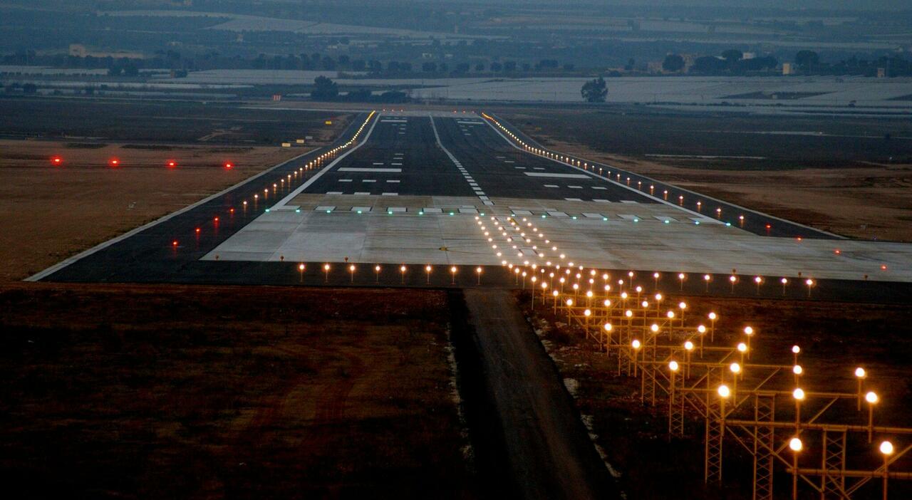 trasporti la disfida degli aeroporti i 12 voli da grottaglie dividono il grande salento