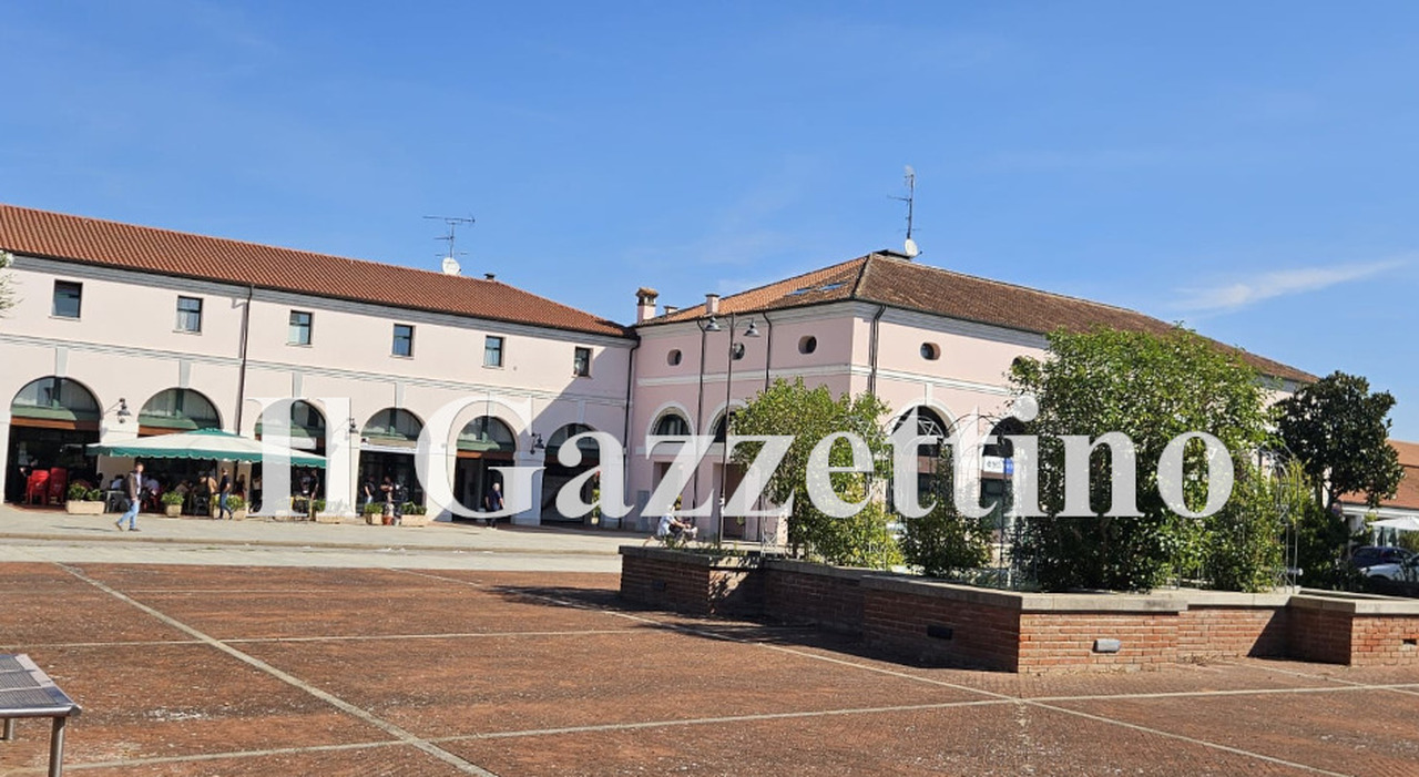 https://statics.cedscdn.it/photos/MED_HIGH/2026/09/21/9776643_21132454_accoltellamento_bar_villadose_ferito_cos_e_successo.jpg