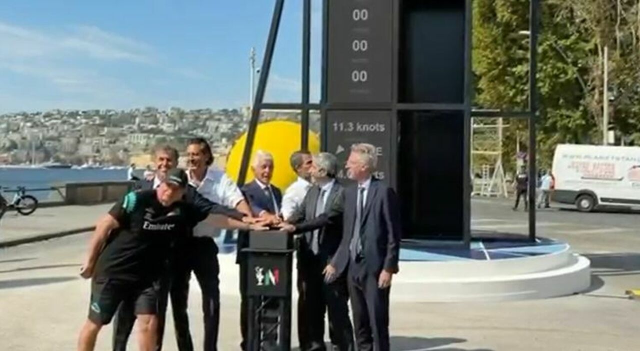 america s cup a napoli inaugurato lorologio del conto alla rovescia 300 giorni al match finale da Ilmattino.it america s cup a napoli inaugurato lorologio del conto alla rovescia 300 giorni al match finale