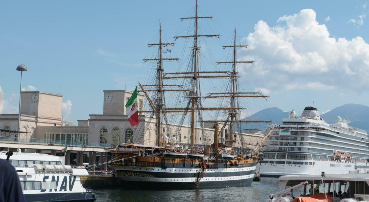 amerigo vespucci la coppa sale sul veliero che incanta da Ilmattino.it amerigo vespucci la coppa sale sul veliero che incanta