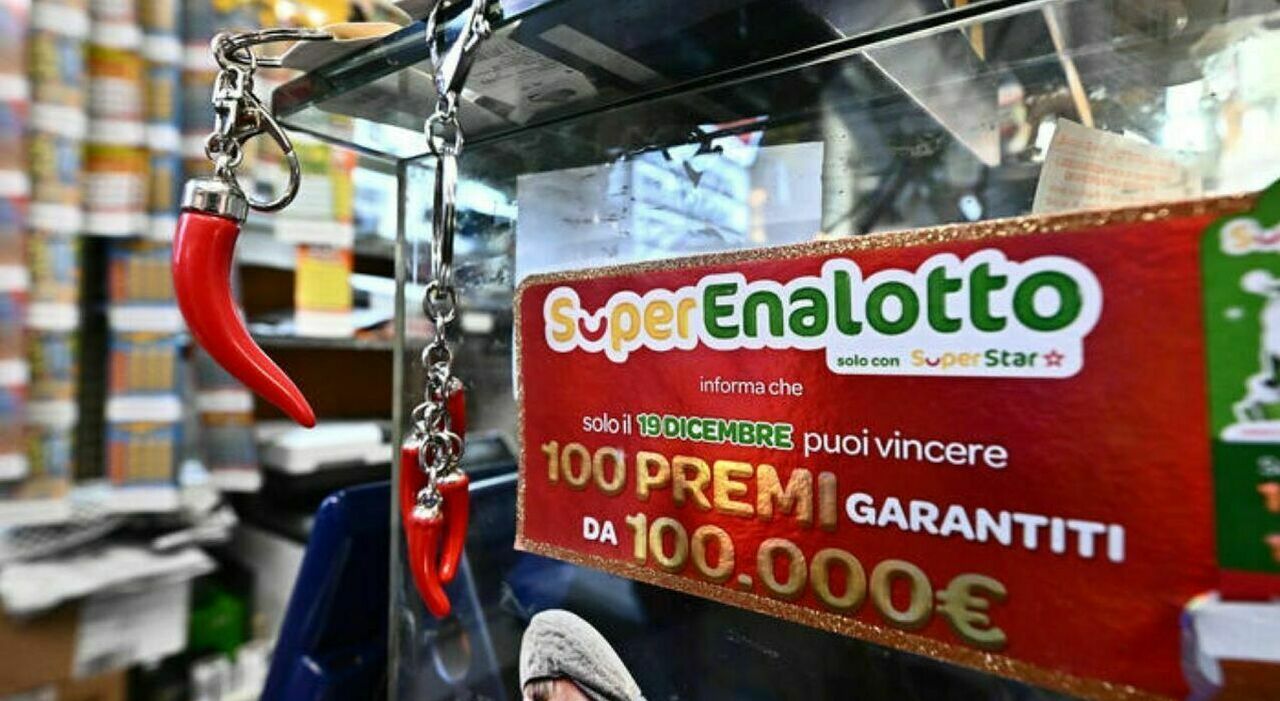 https://statics.cedscdn.it/photos/MED_HIGH/2026/09/22/9779297_22205448_superenalotto_vinto_5_estrazione_oggi_dove.jpg