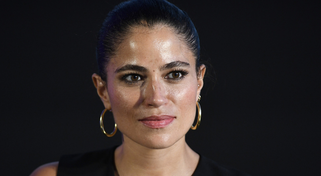 https://statics.cedscdn.it/photos/MED_HIGH/2026/09/23/9780614_23093333_veronica_gentili_iene_ranucci_telemeloni_isola_selvaggia_lucarelli_cosa_dice.jpg