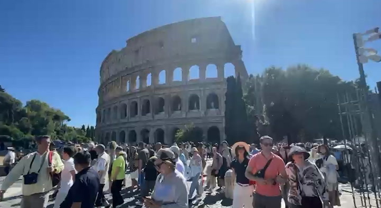 https://statics.cedscdn.it/photos/MED_HIGH/2026/09/23/9780765_poster.jpg