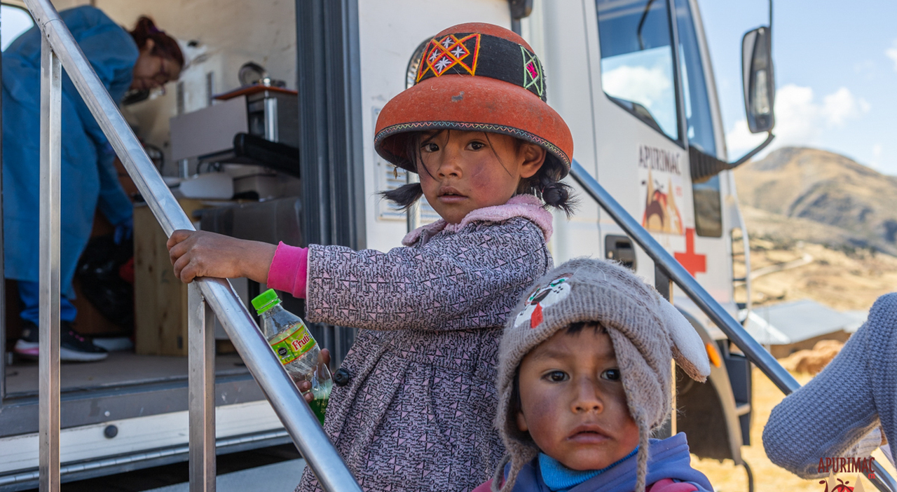 https://statics.cedscdn.it/photos/MED_HIGH/2026/09/23/9781167_23162358_apurimac_peru_2_salute_a_4.000_metri_1_.jpg