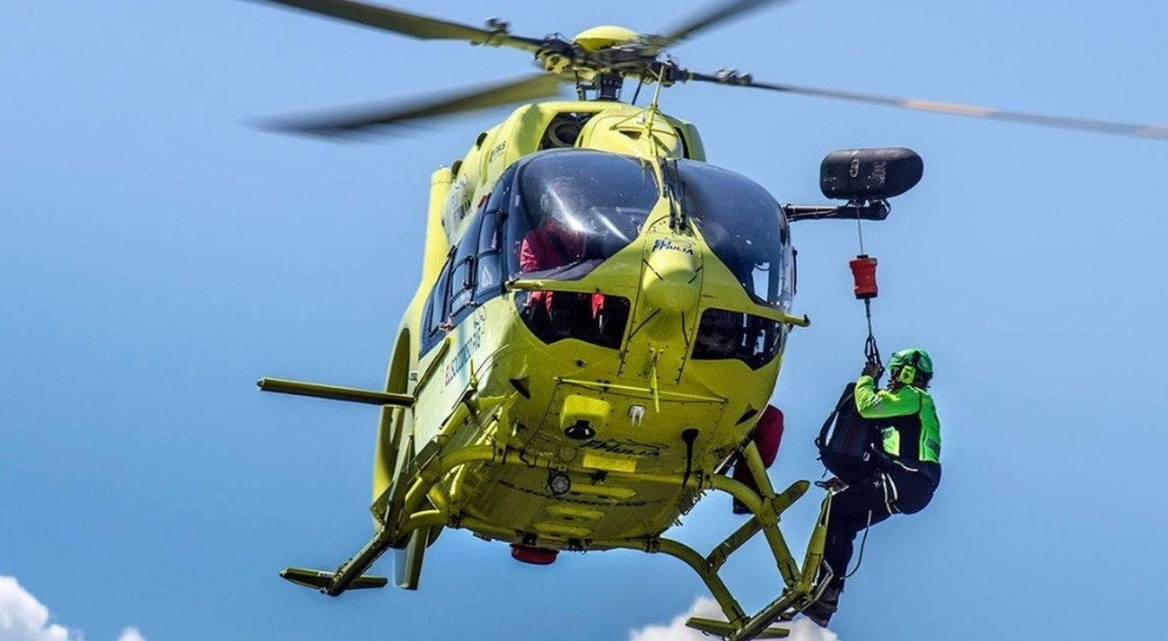 escursionista muore a 66 anni 232 scivolato e precipitato per 50 metri in un avvallamento sul versante del lago di braies da Ilgazzettino.it escursionista muore a 66 anni 232 scivolato e precipitato per 50 metri in un avvallamento sul versante del lago di braies