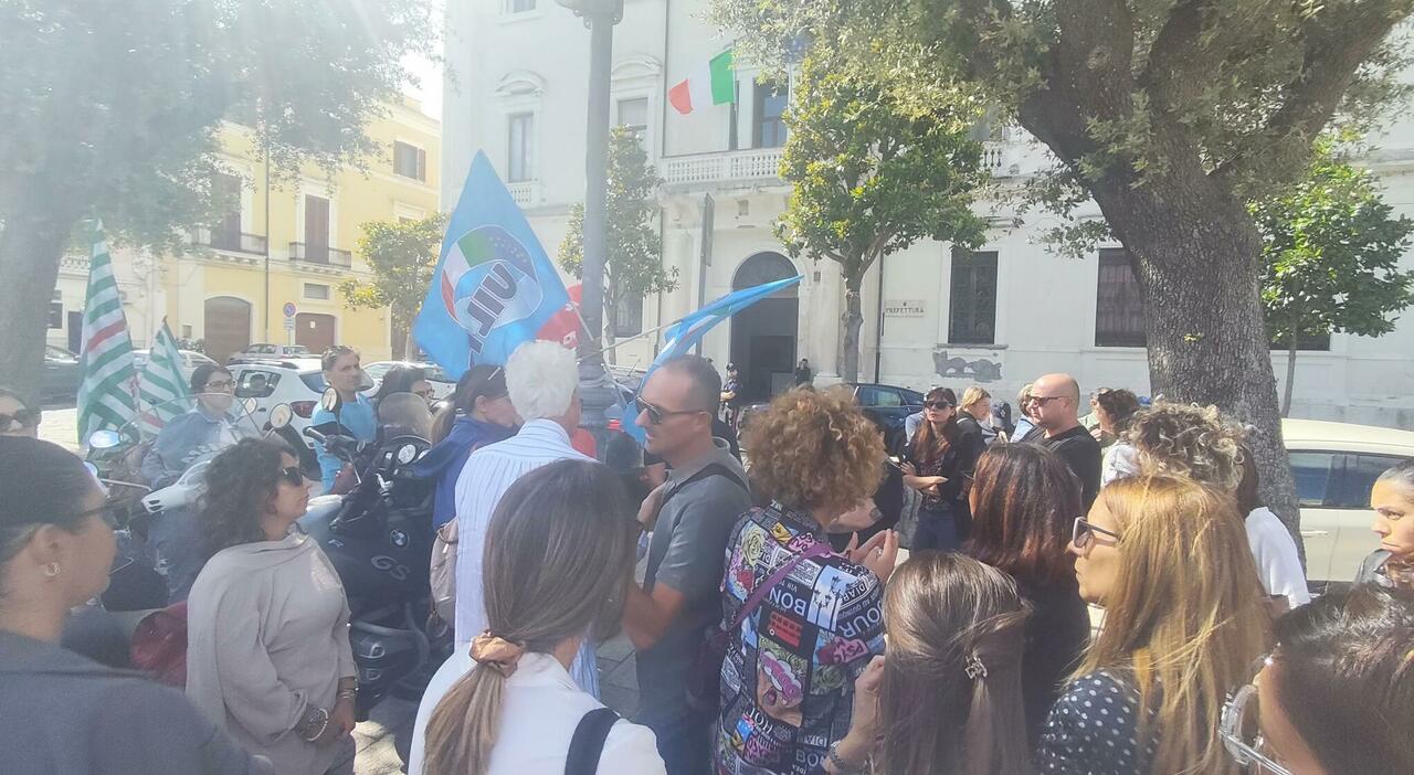 integrazione scolastica vertice in prefettura e protesta in piazza dei genitori la regione chiede pi249 risorse al governo da Quotidianodipuglia.it integrazione scolastica vertice in prefettura e protesta in piazza dei genitori la regione chiede pi249 risorse al governo