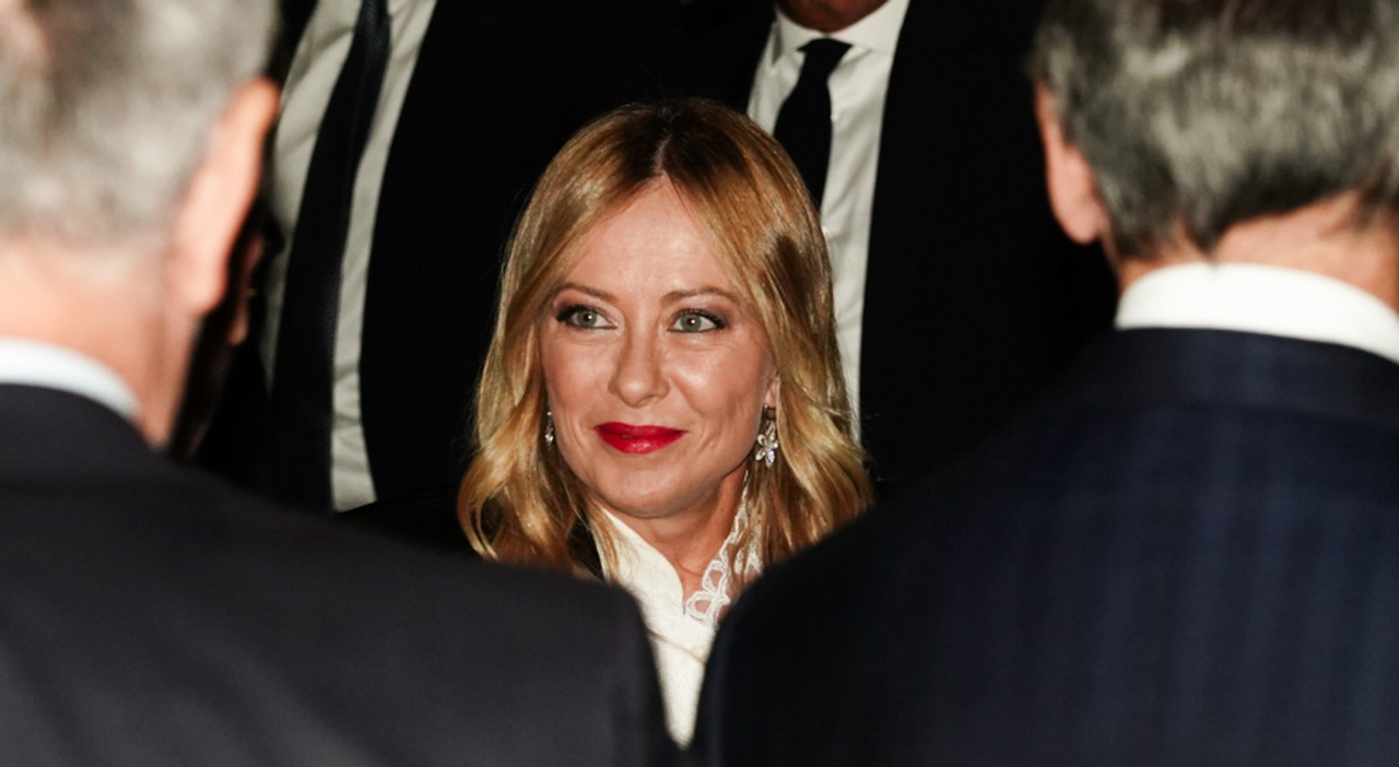https://statics.cedscdn.it/photos/MED_HIGH/2026/09/23/9781483_23212535_meloni_cena_gala_milano_fashion_week_oggi.jpg