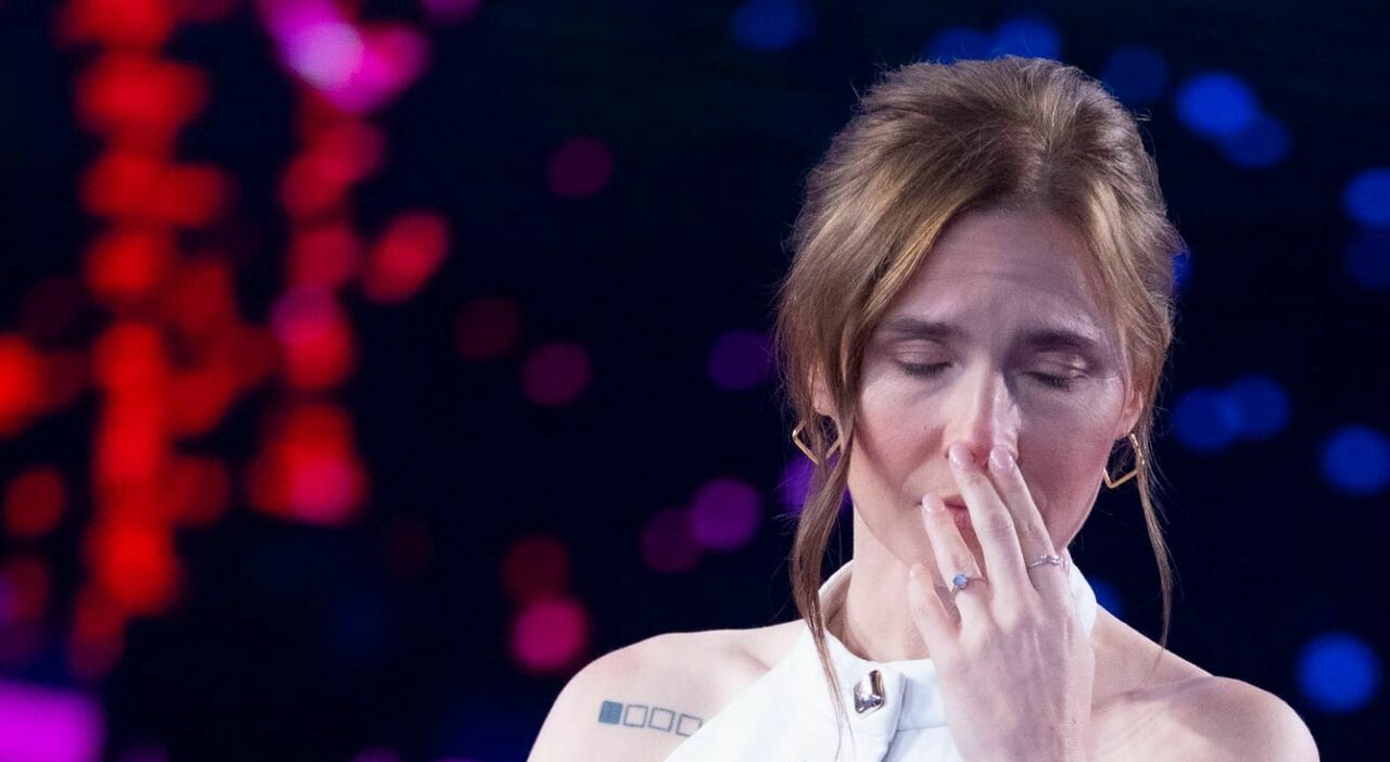 https://statics.cedscdn.it/photos/MED_HIGH/2026/09/25/9785450_25150043_amanda_knox_a_verissimo.jpg