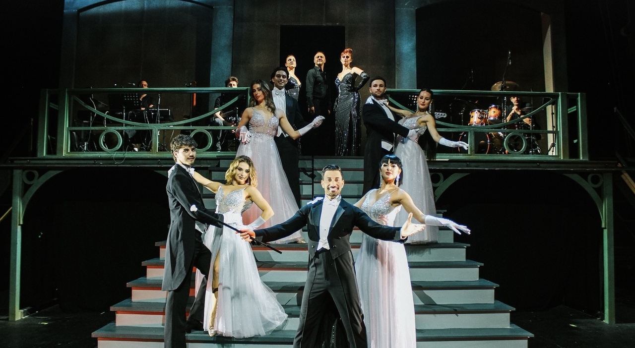 https://statics.cedscdn.it/photos/MED_HIGH/2026/09/25/9785607_25165321_giovanni_pernice_shall_we_dance_1_.jpg