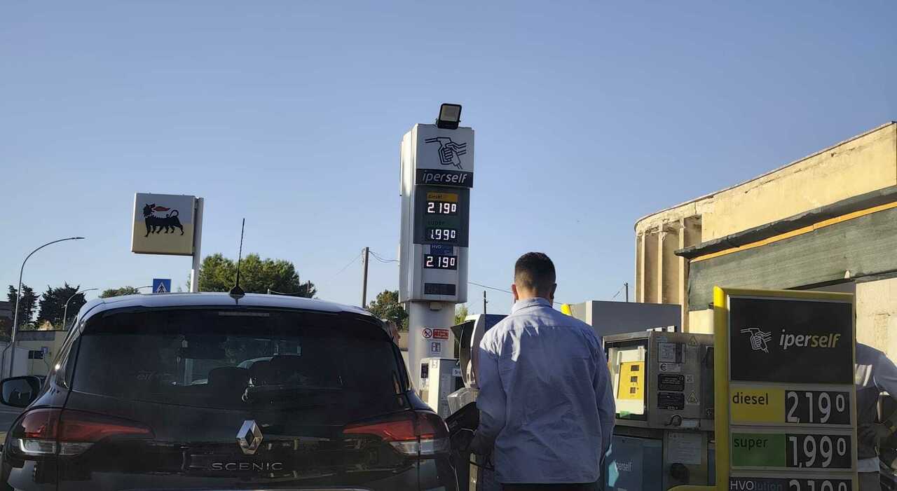 eni tetto ai prezzi dei carburanti da oggi 199 euro al litro la benzina e 219 per il diesel e anche ip limita i costi da Quotidianodipuglia.it eni tetto ai prezzi dei carburanti da oggi 199 euro al litro la benzina e 219 per il diesel e anche ip limita i costi
