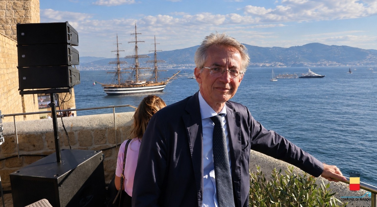 america s cup il sindaco manfredi prima giornata positiva le pedane sugli scogli diventeranno permanenti da Ilmattino.it america s cup il sindaco manfredi prima giornata positiva le pedane sugli scogli diventeranno permanenti
