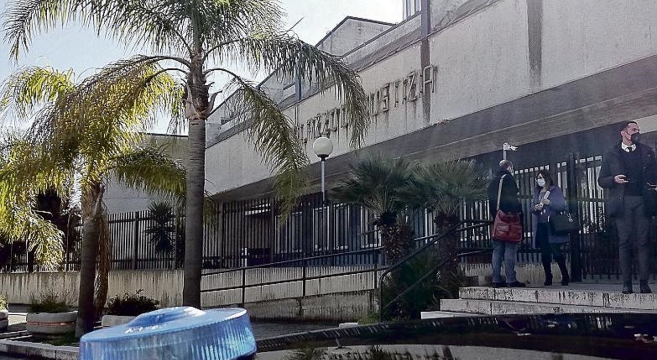 violenza sessuale sulla spiaggia a ostuni arrestato 21enne di fasano da Quotidianodipuglia.it violenza sessuale sulla spiaggia a ostuni arrestato 21enne di fasano