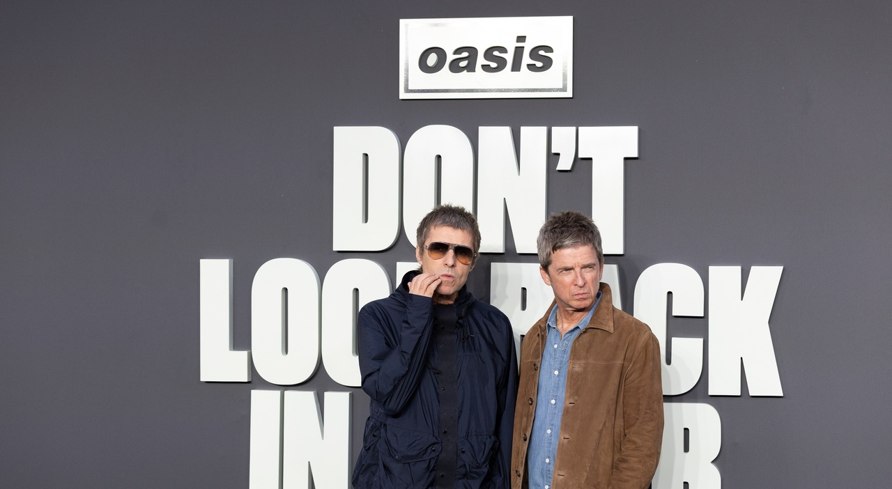 https://statics.cedscdn.it/photos/MED_HIGH/2026/09/26/9786906_26103055_biglietti_oasis_roma_concerto_truffe_codici.jpg