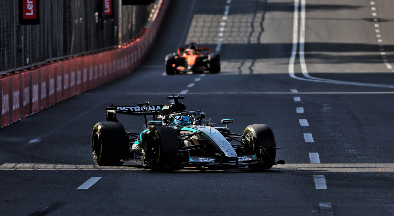 gp baku la diretta russell leader solitario piastri davanti alle due red bull leclerc quinto antonelli sale nono da Ilmessaggero.it gp baku la diretta russell leader solitario piastri davanti alle due red bull leclerc quinto antonelli sale nono