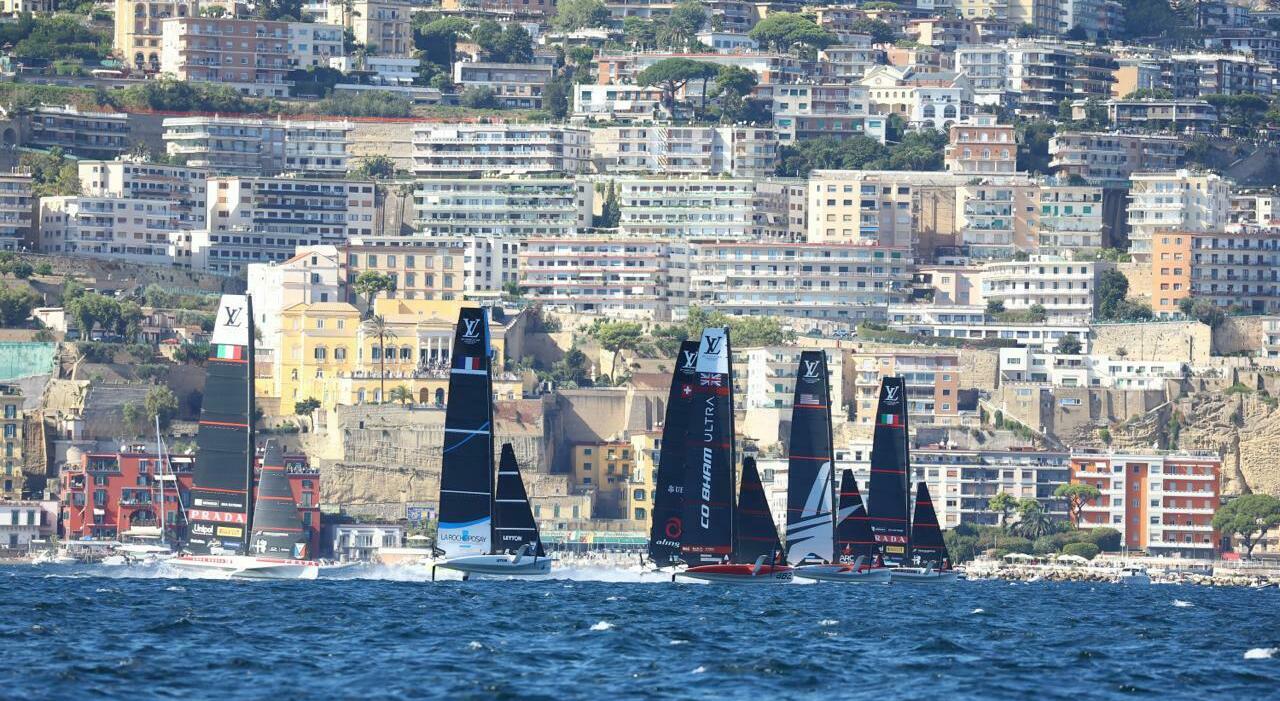 lungomare show comanda luna rossa festa americas cup da Ilmattino.it lungomare show comanda luna rossa festa americas cup