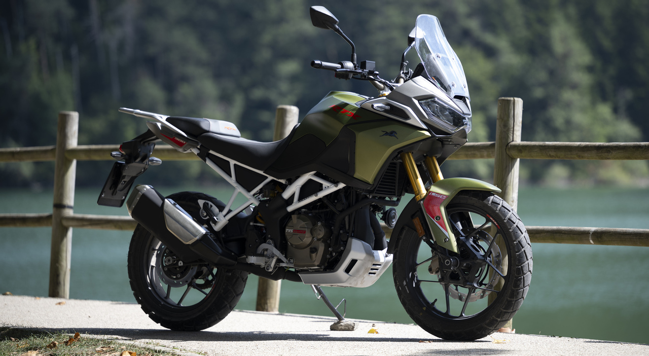 TVS RTX 300