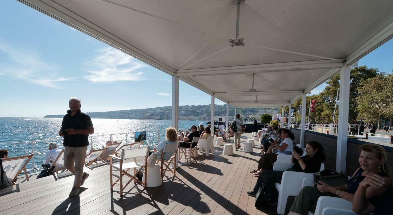 pedane sul lungomare a napoli appello al sindaco restino sul lungomare da Ilmattino.it pedane sul lungomare a napoli appello al sindaco restino sul lungomare