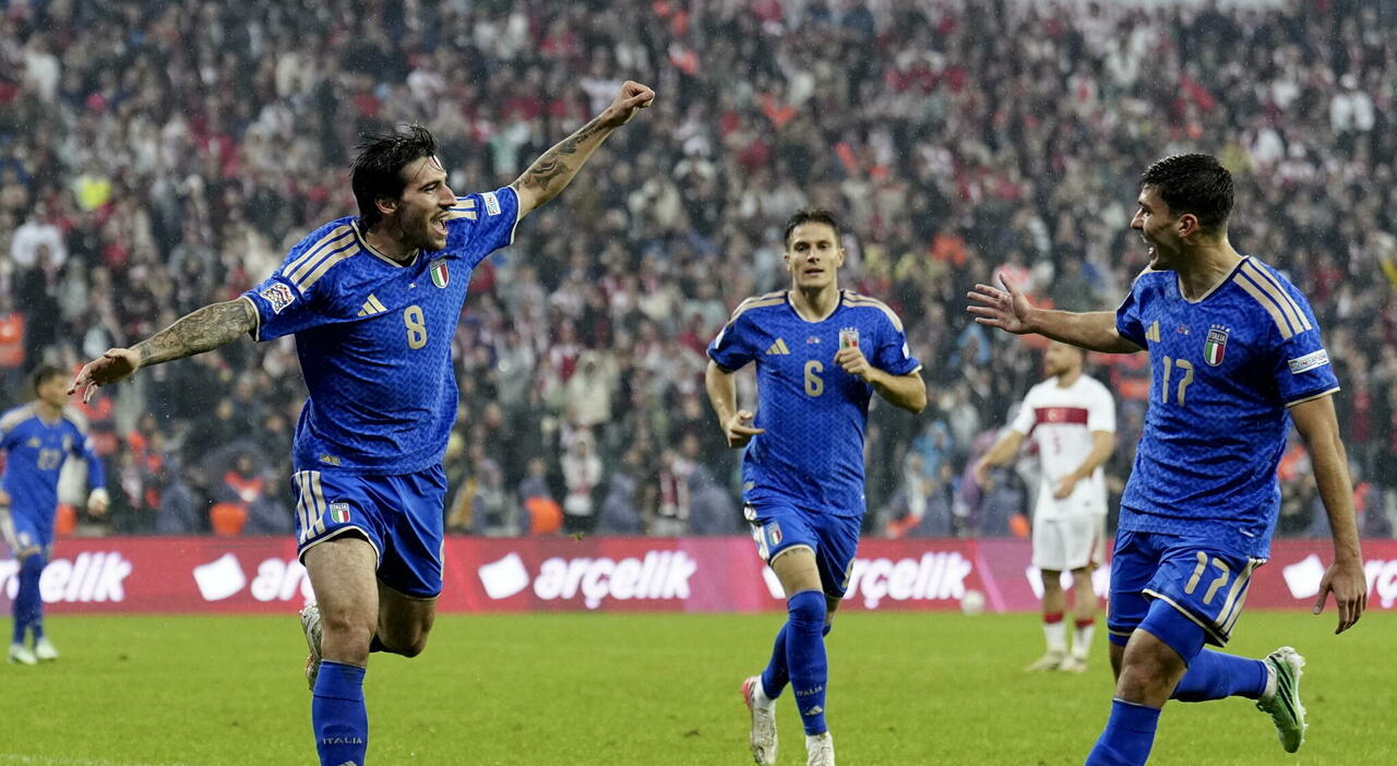 https://statics.cedscdn.it/photos/MED_HIGH/2026/09/28/9791262_28223927_turchia_italia_1_4_pagelle_azzurri_voti_top_flop_oggi.jpg